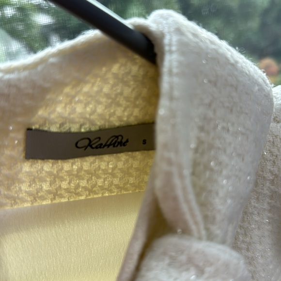 kaffine white suit dress formal - Picture 3 of 4